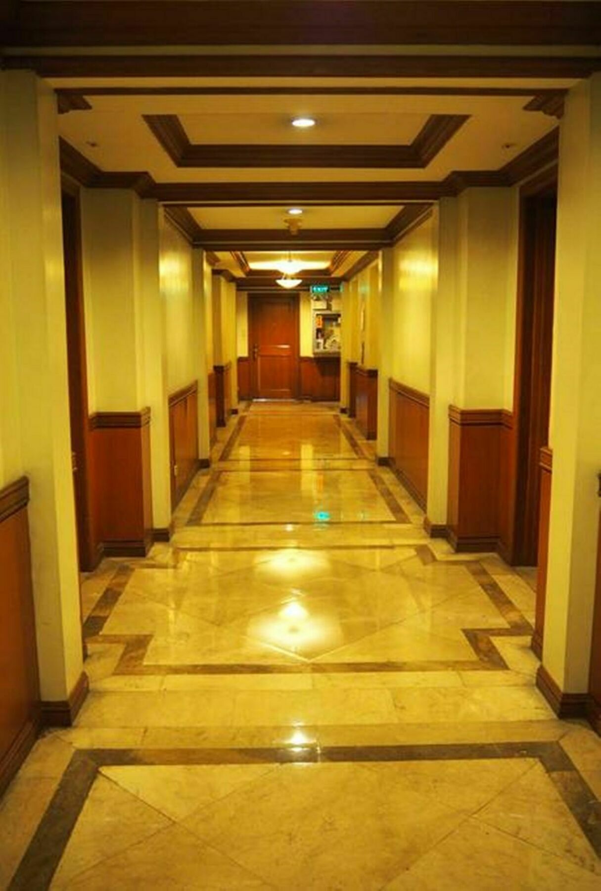 Hotel Amazing Marina Residential